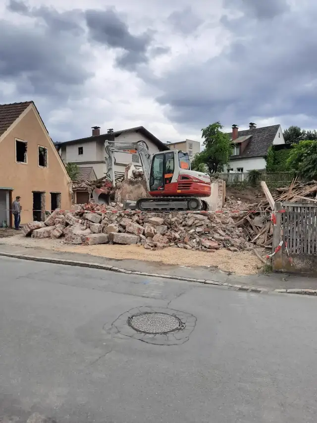 Abbrucharbeiten